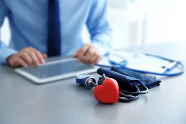 ¿Qué médico trata la enfermedad coronaria en CDMX?